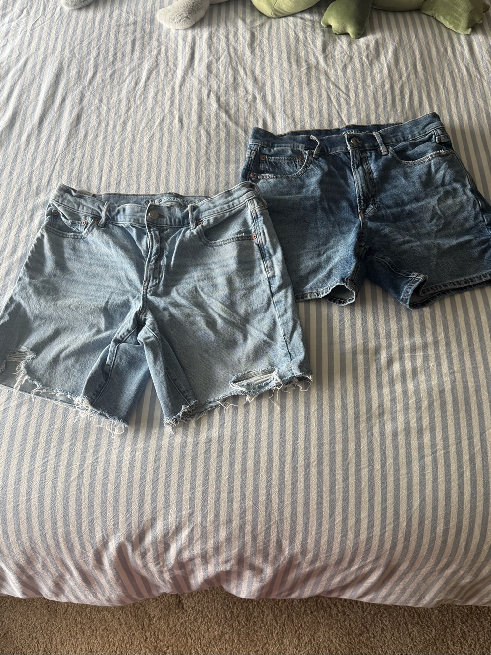 Lot of 2 American Eagle Denim Shorts Size 6 Distressed & Dark Wash